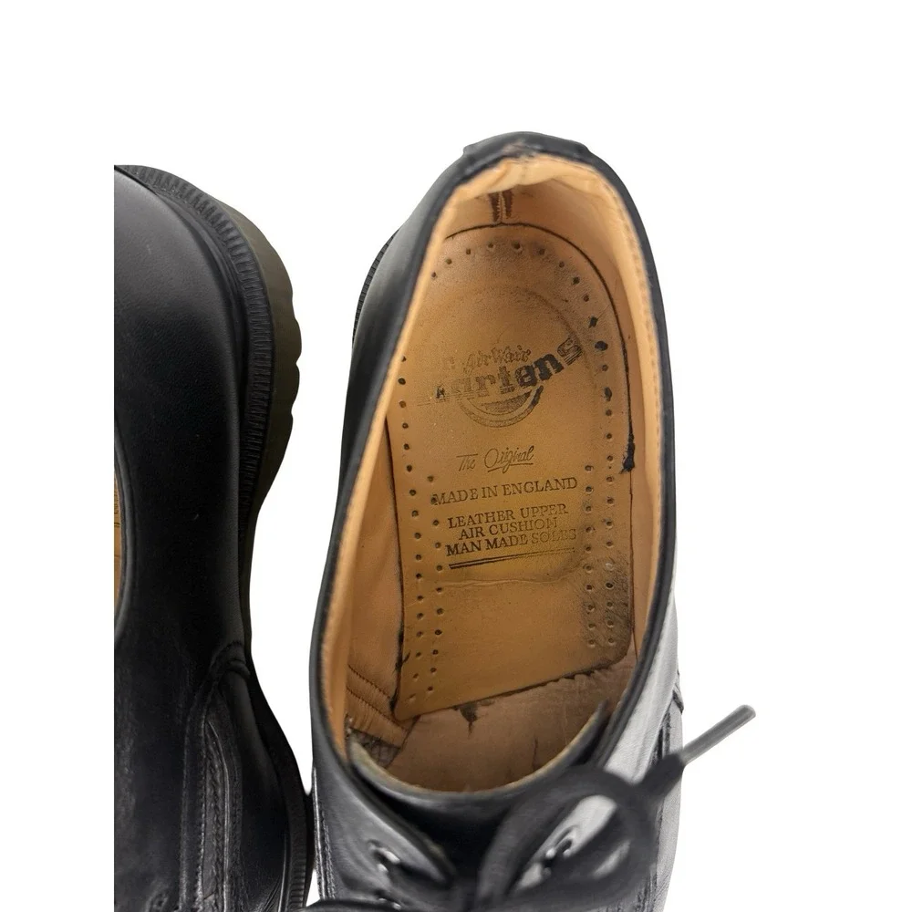 Dr. Martens *up sale
